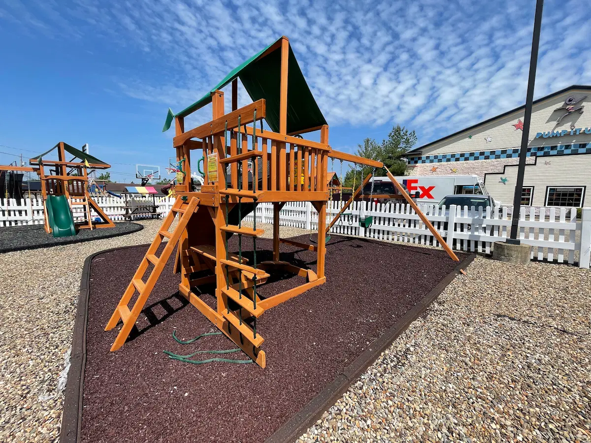 tundra swing set