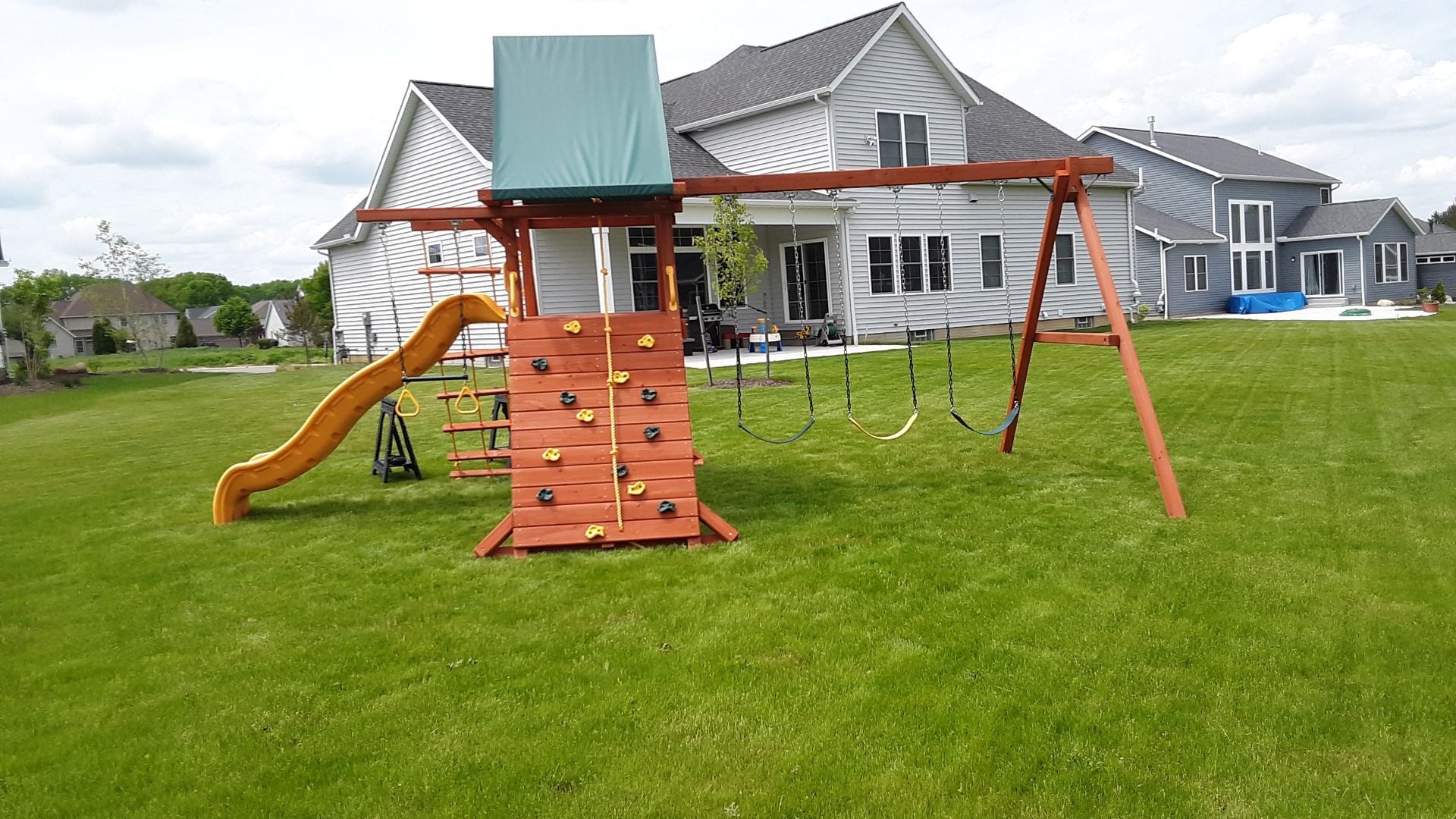 cheaper wood swing set for sale