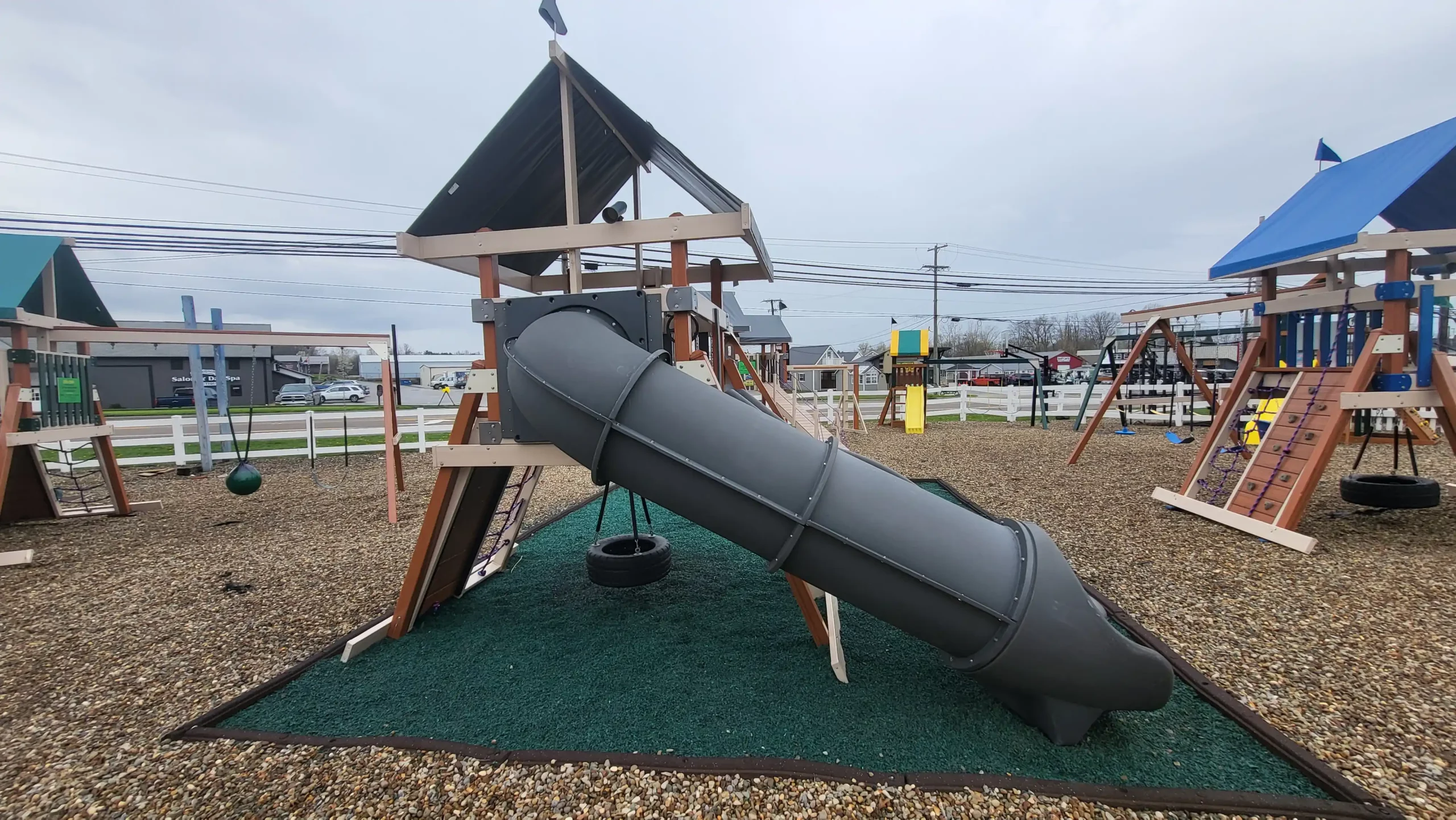 swing set with tire swing Cambridge Ohio